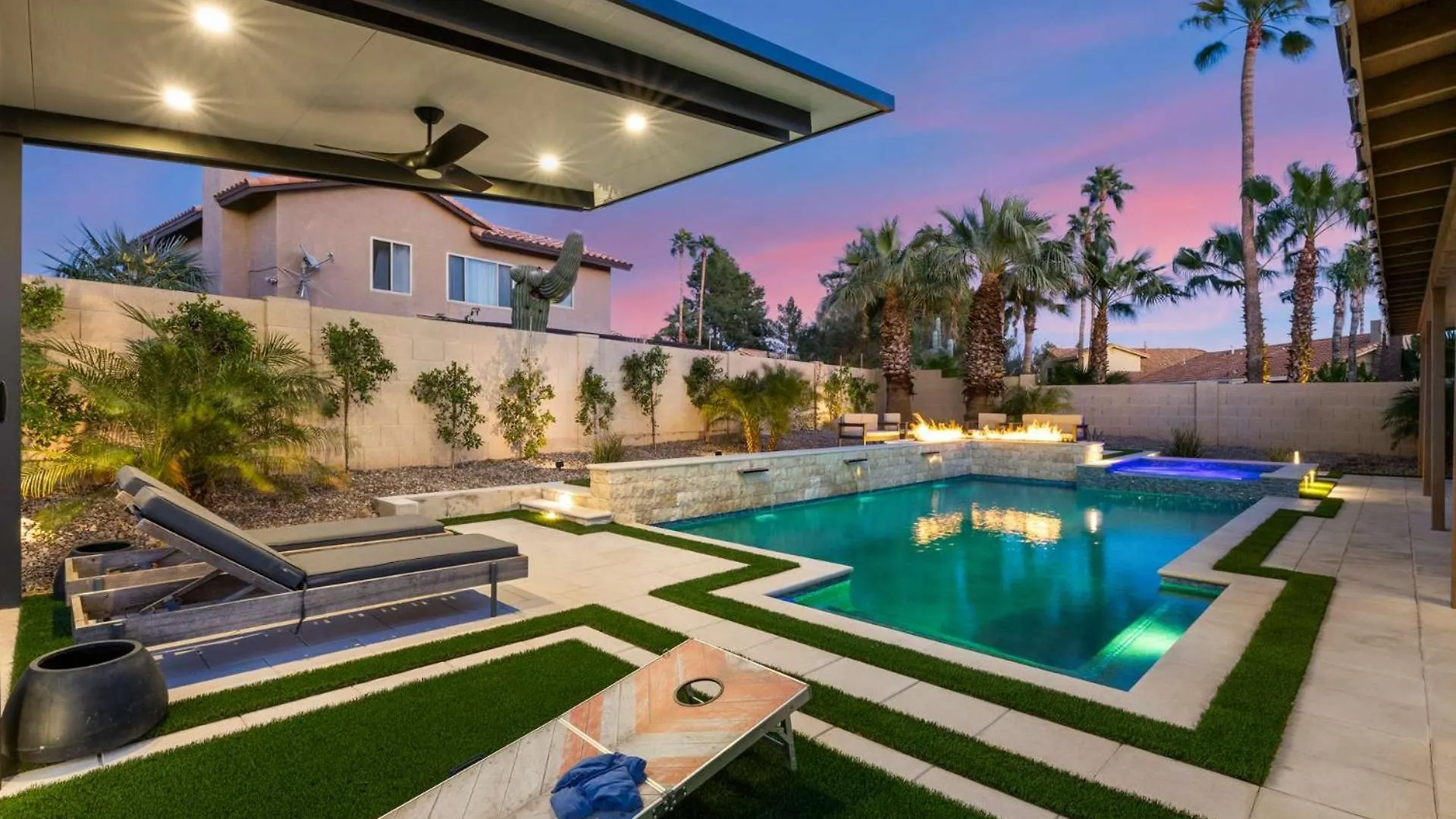 Backyard Bliss - Firepit Putt Play Pool & Spa Phoenix